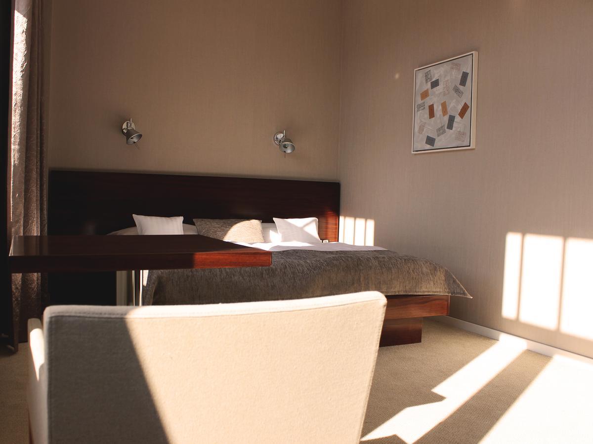 Hotel Lev Levice Quarto foto